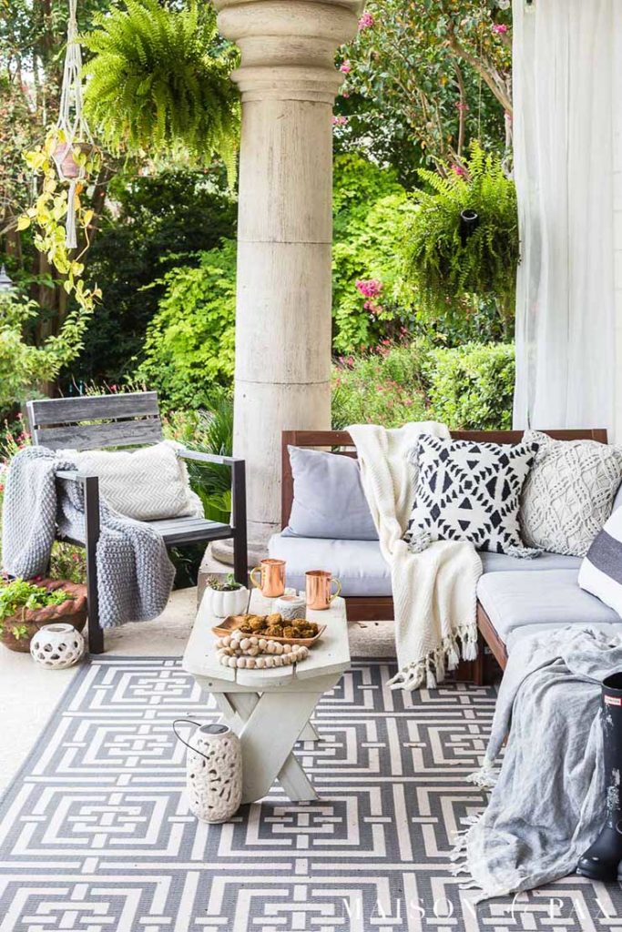 Fall Front Porch Ideas (On a Budget!) • The Budget Decorator